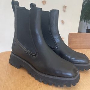 Clarks Stayso Chelsea boot. Size 8.5